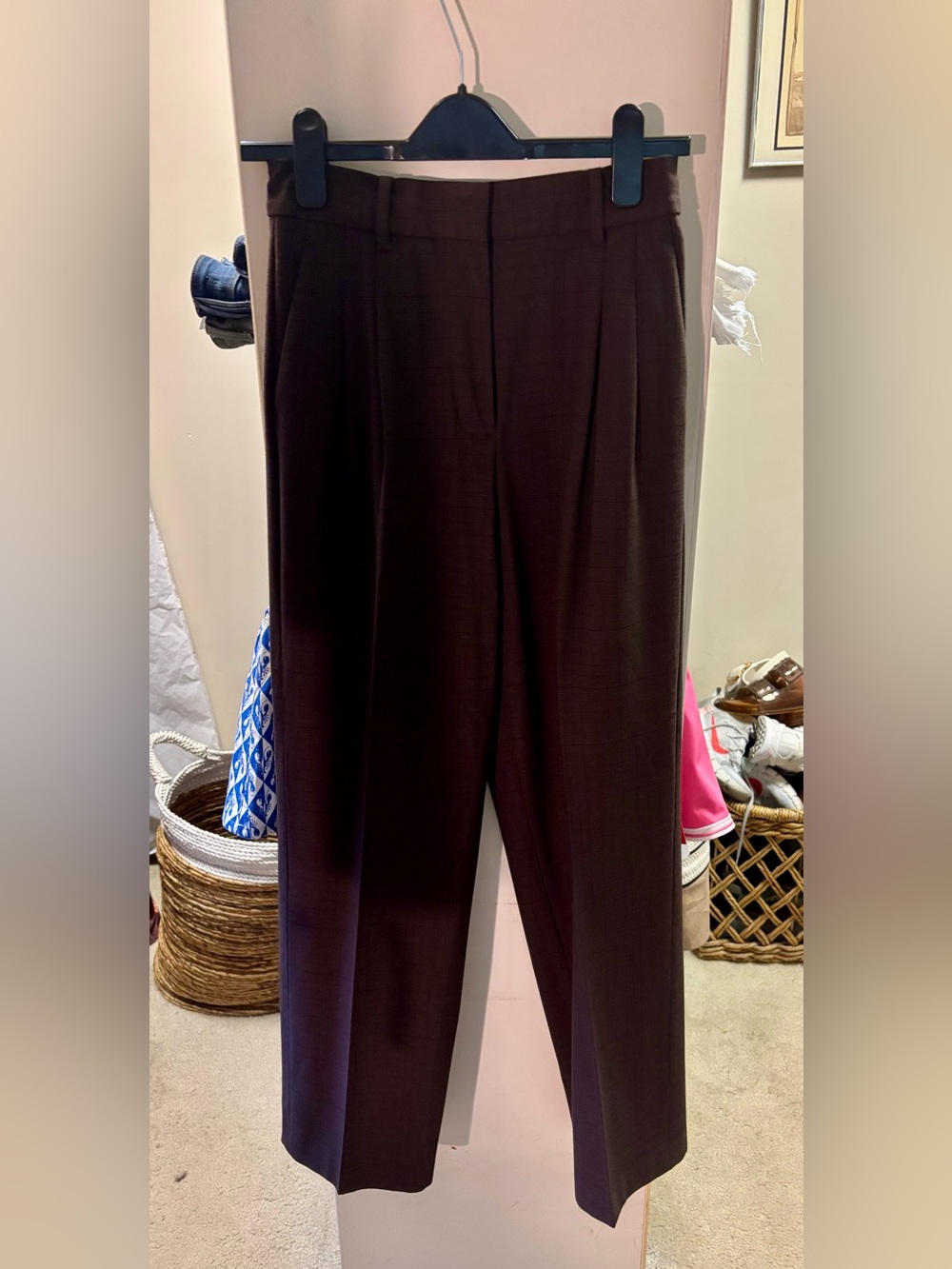 Aritzia The Effortless Pant Size 4R Brown Black Plaid - Picture 2 of 5